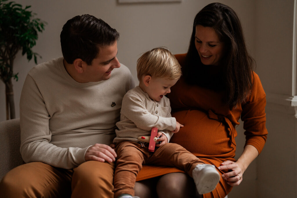 Kleding voor zwangerschapsshoot